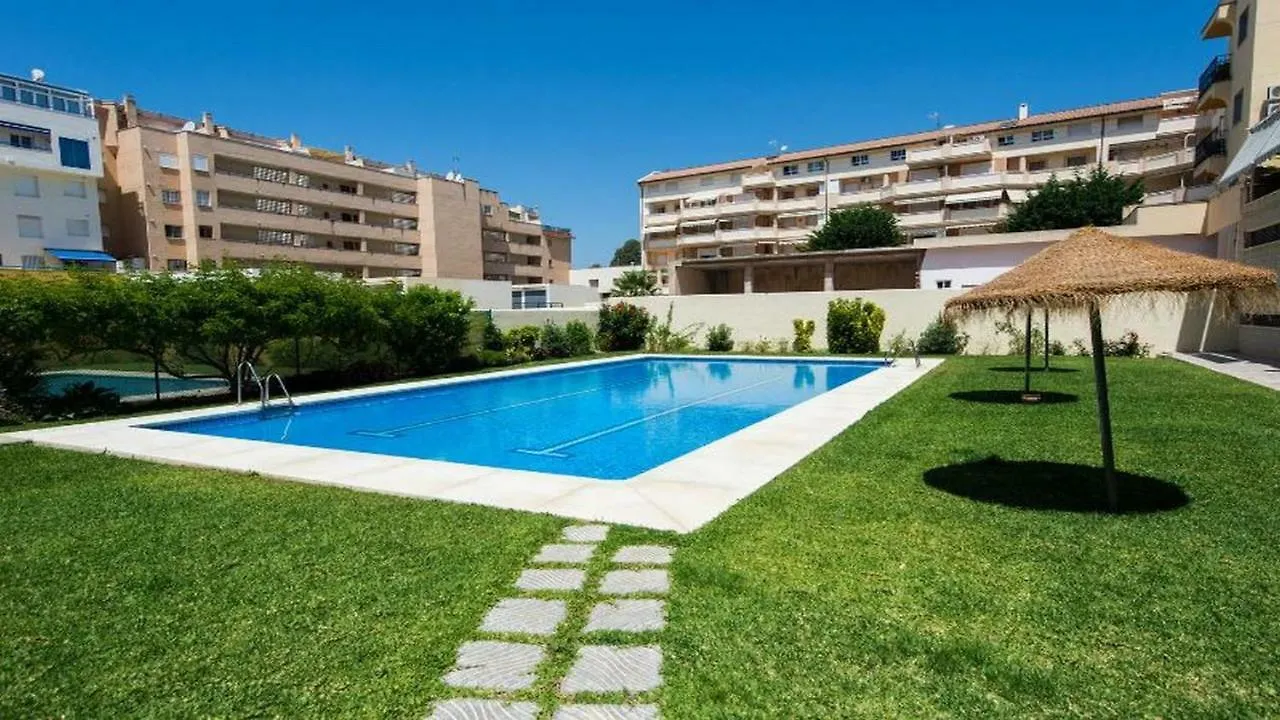 Apartamento Ático Olimpo con Piscina Torre Del Mar